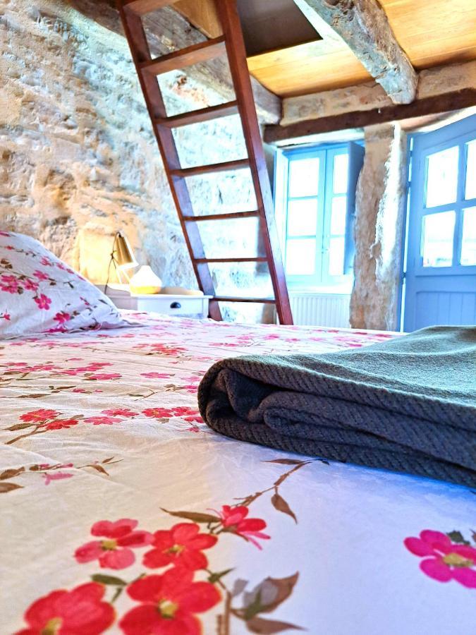 Chambre "Four A Pain" A L'Escale De Varaire Bed & Breakfast Exterior photo