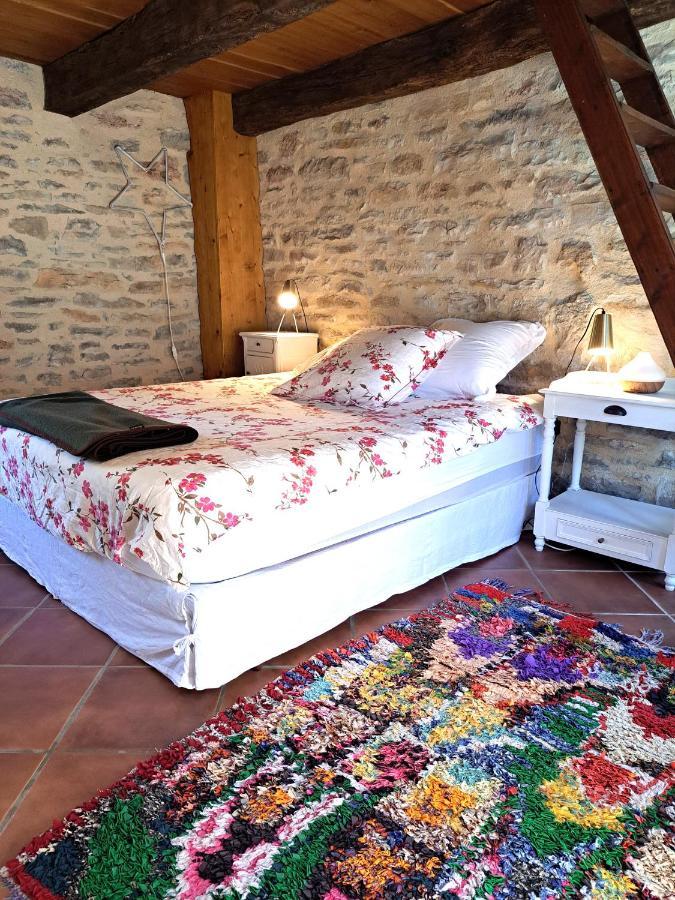 Chambre "Four A Pain" A L'Escale De Varaire Bed & Breakfast Exterior photo